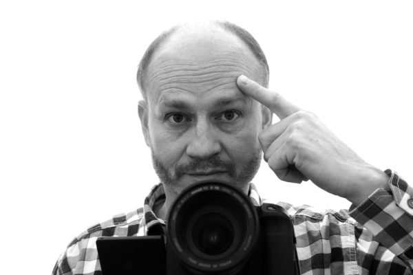 titlurile formulate alarmist